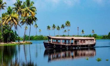 Top 10 Places To Visit In Kerala